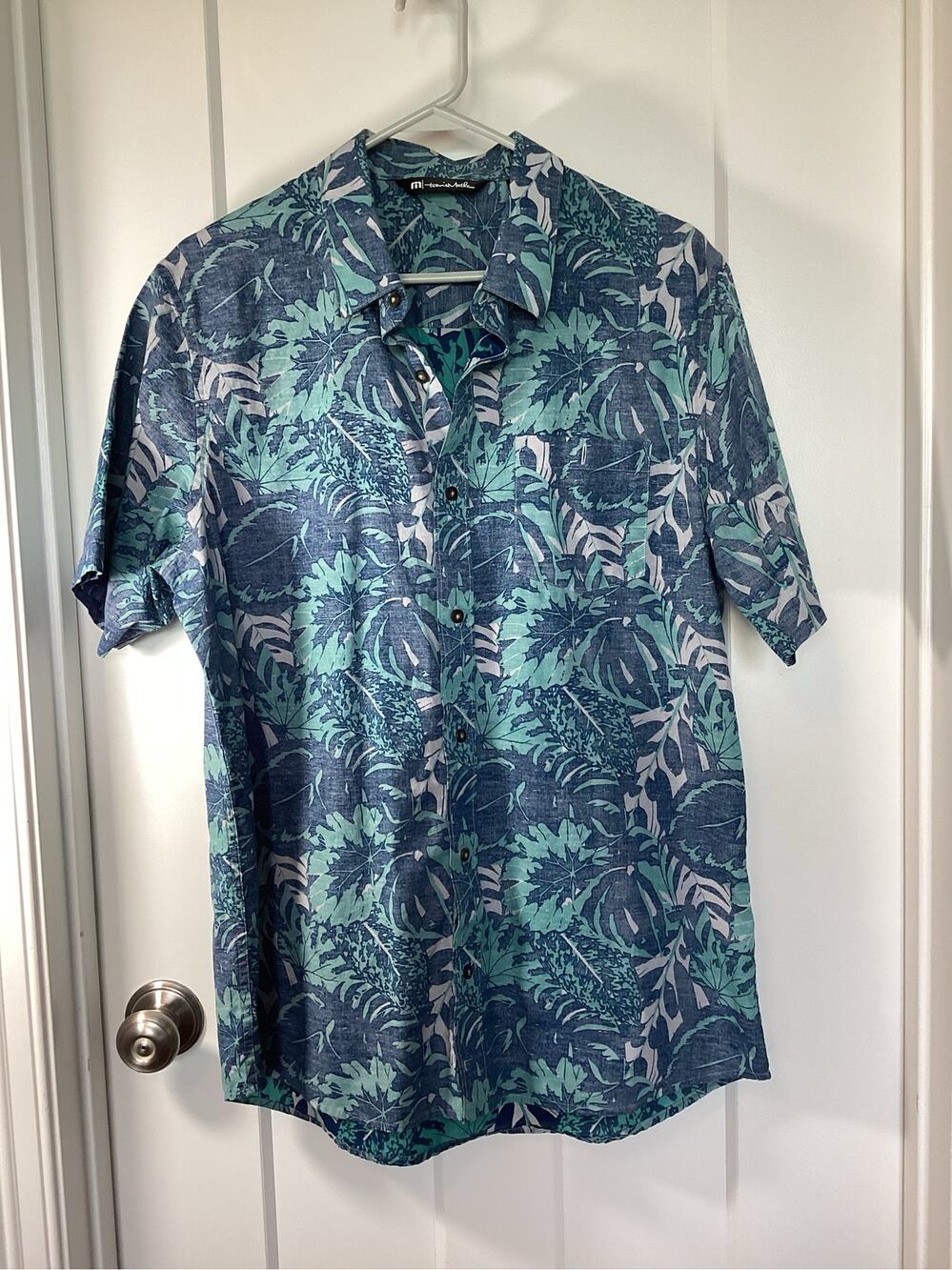 Travis Mathew Katmai" Slim Fit Tropical Print Short Sleeve Button-Up Shirt Large